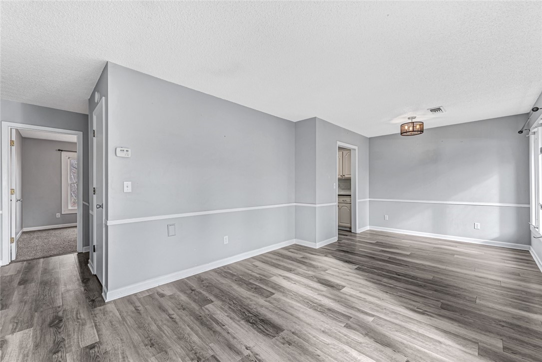 Townhouse Tct 3 A/K/A Drake Court Bvv - Residential