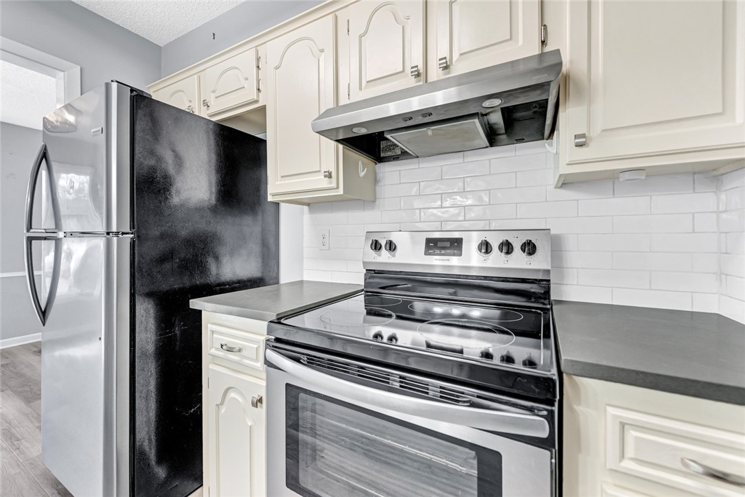 Townhouse Tct 3 A/K/A Drake Court Bvv - Residential