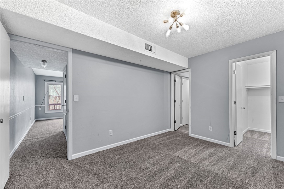 Townhouse Tct 3 A/K/A Drake Court Bvv - Residential