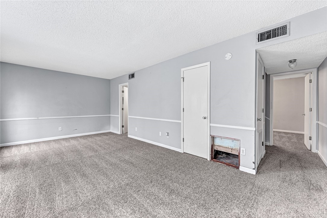 Townhouse Tct 3 A/K/A Drake Court Bvv - Residential