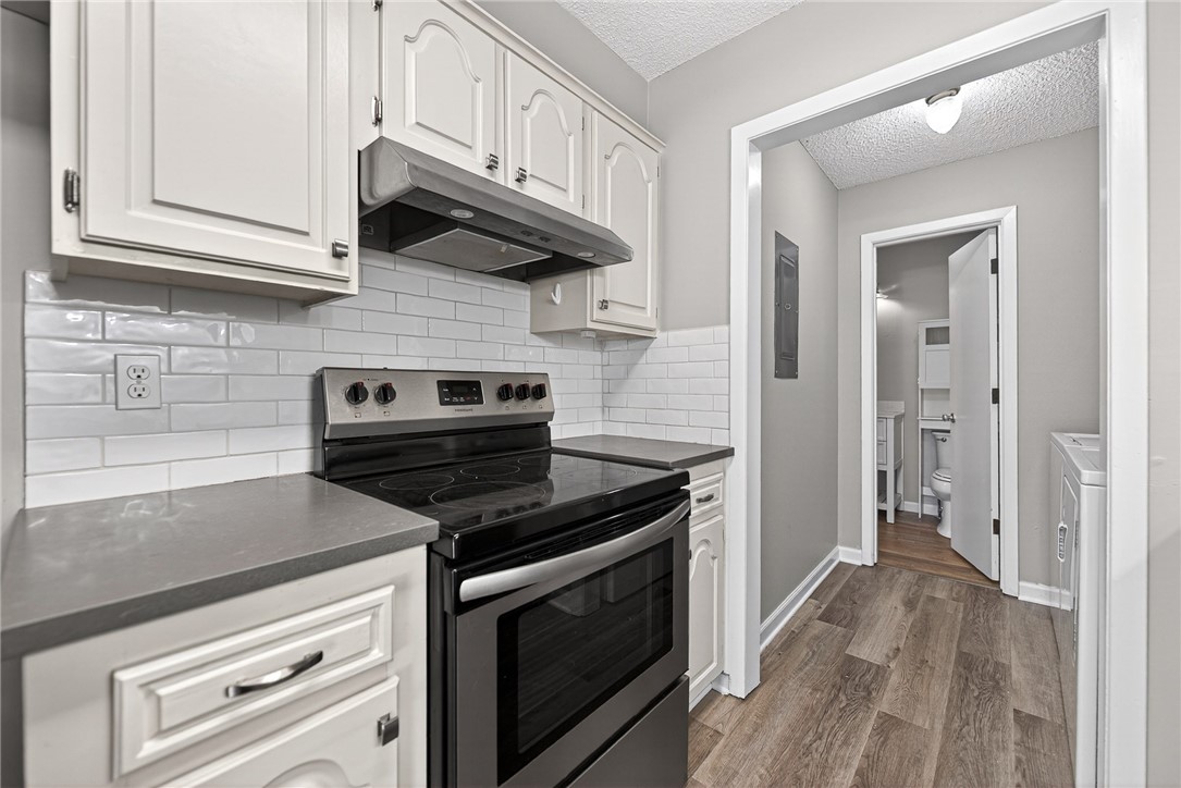 Townhouse Tct 3 A/K/A Drake Court Bvv - Residential