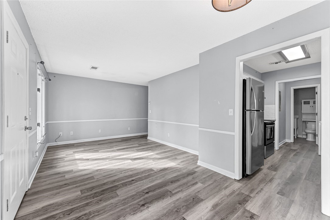 Townhouse Tct 3 A/K/A Drake Court Bvv - Residential