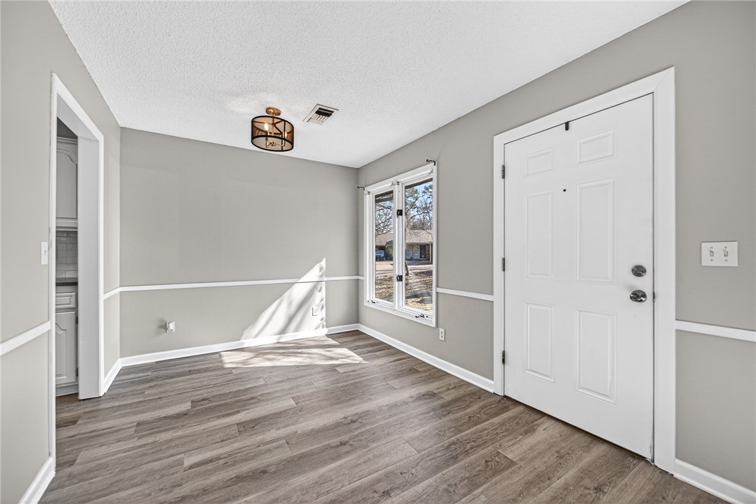 Townhouse Tct 3 A/K/A Drake Court Bvv - Residential