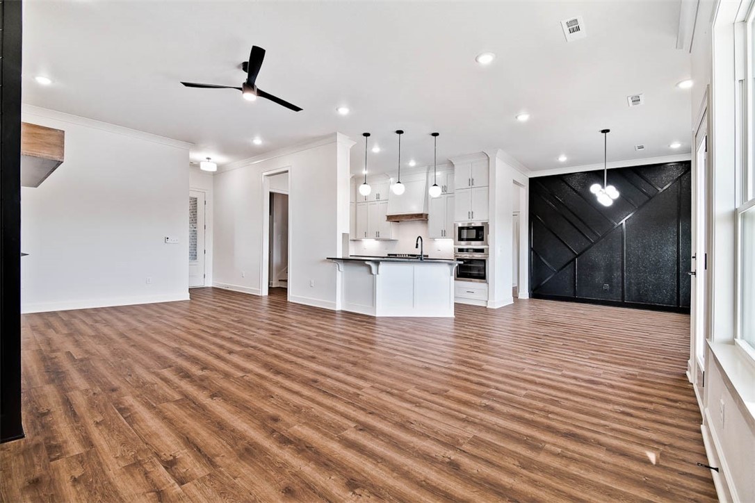 Country Club - Residential