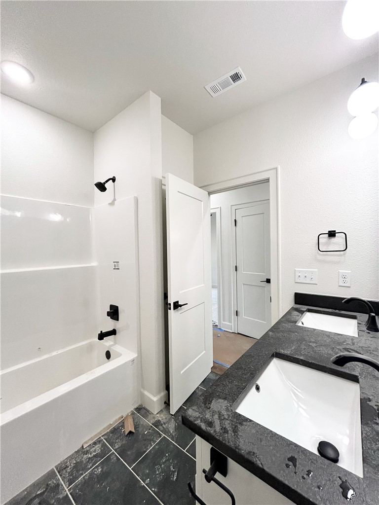 Country Club - Residential