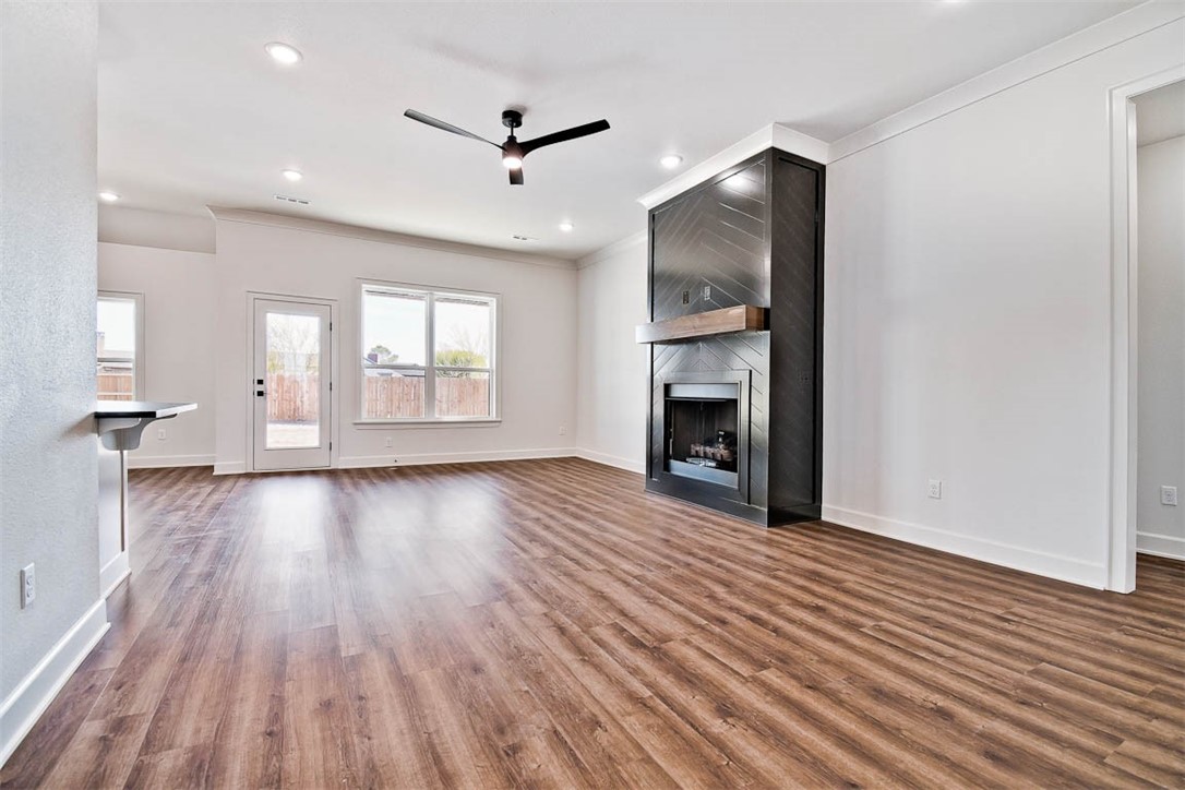 Country Club - Residential