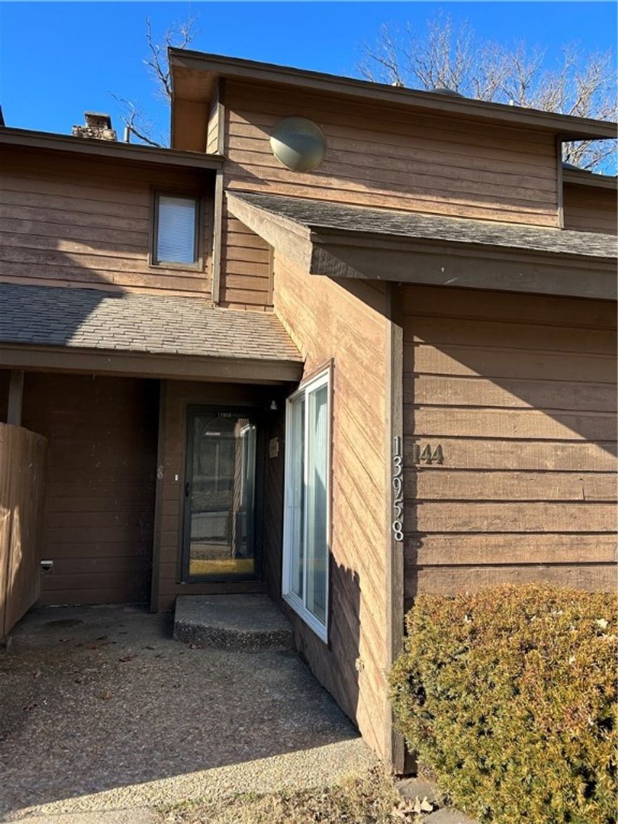 Updated and affordable 3 bedroom, 3 bathroom condo with all of the appliances.  Pets are negotiable with a refundable pet deposit.  A 6 month lease is negotiable at a higher rent rate.