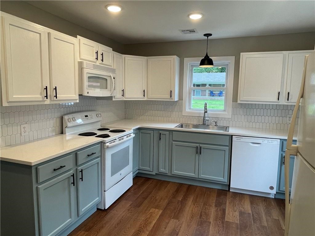 2 bed 1 bath home within walking distance of everything in beautiful downtown Siloam Springs! Beautiful historical home, completely remodeled, from top to bottom. Highly desirable neighborhood. New insulation. New windows. New paint. New appliances. Schedule your showing soon because this rental home will not last long. No smoking. Pets negotiable. All applicants over the age of 18 must submit to a background and credit check.