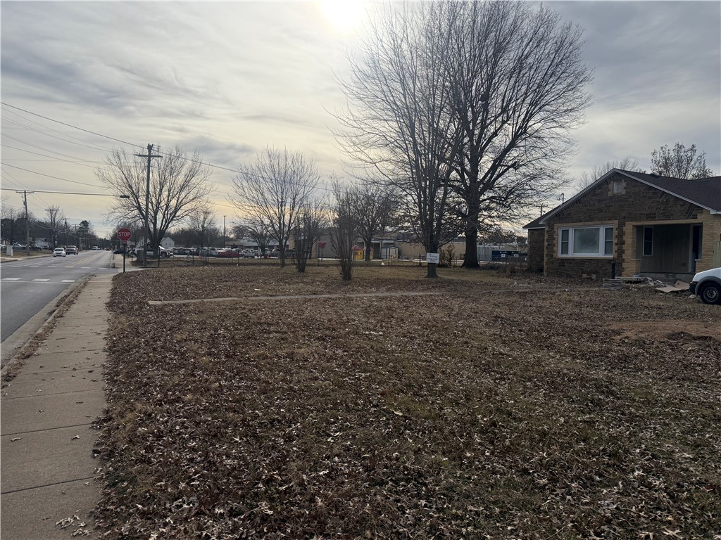 Springdale Outlots - Land