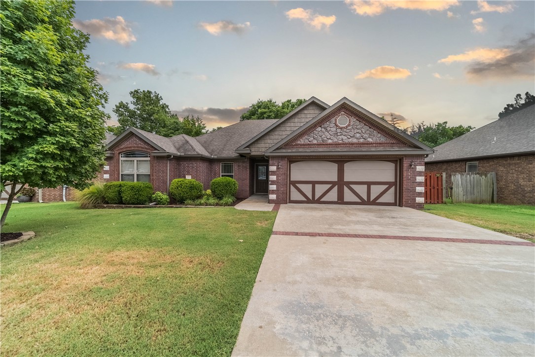 Riverwalk property near Osage Elementary! 3 bedroom. 2 Bath. 2 car garage. New carpet and freshly refurbished deck. Tons of storage, walk-in closets, central location, and scenic backyard view. Must see! Applications are to be completed online. Applicant responsible for application fee. Agent must show property.