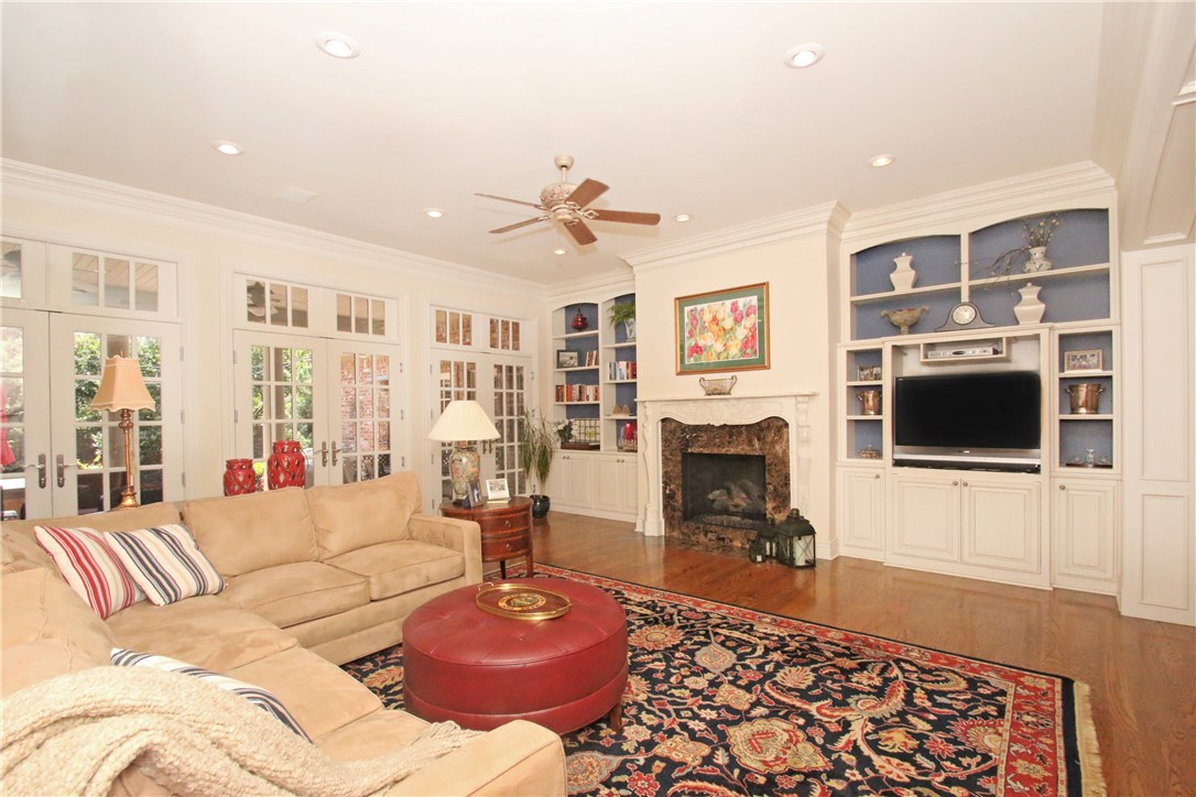 Pinnacle Golf & Cc Rogers - Residential