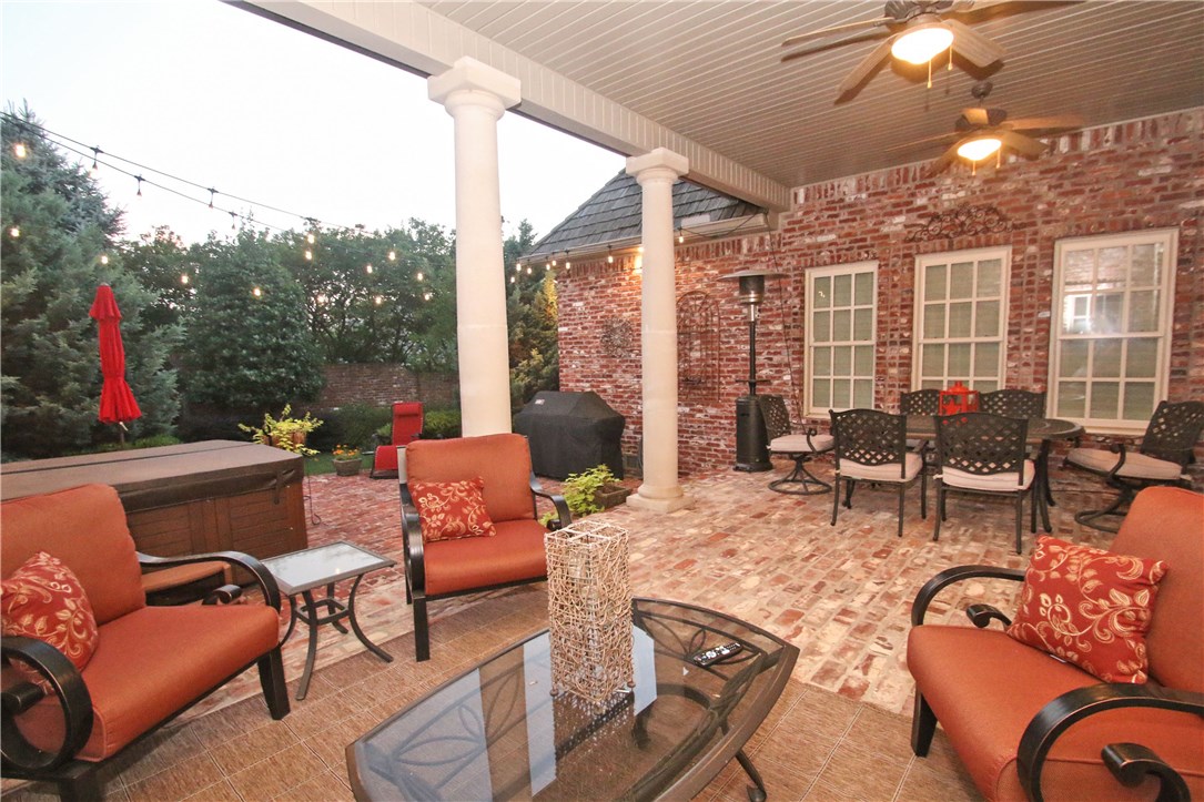 Pinnacle Golf & Cc Rogers - Residential