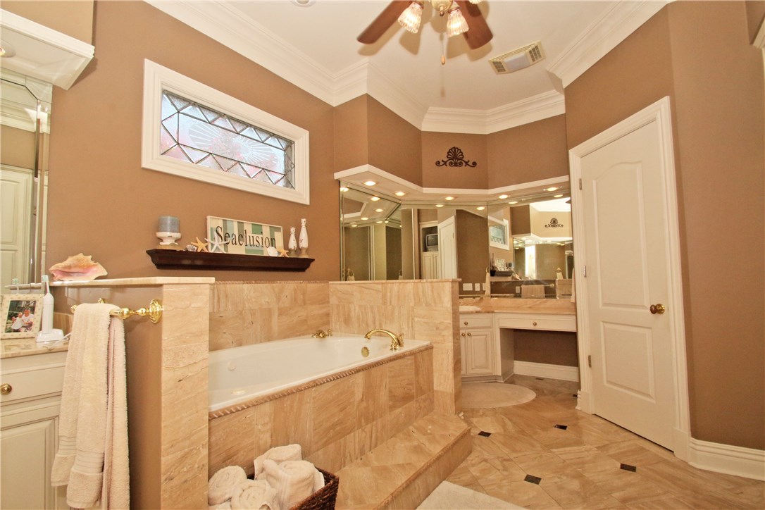 Pinnacle Golf & Cc Rogers - Residential