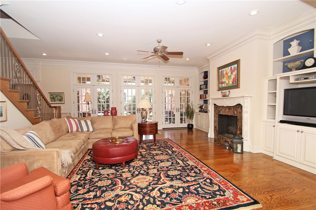 Pinnacle Golf & Cc Rogers - Residential