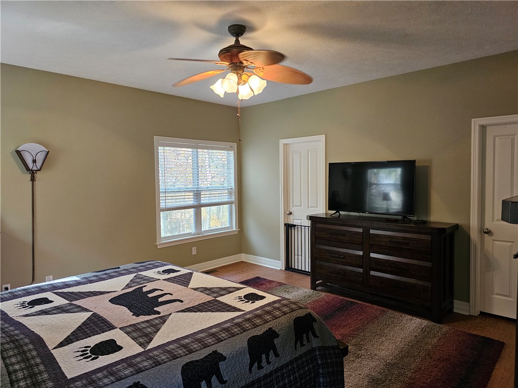 Unit 5 Holiday Island - Residential