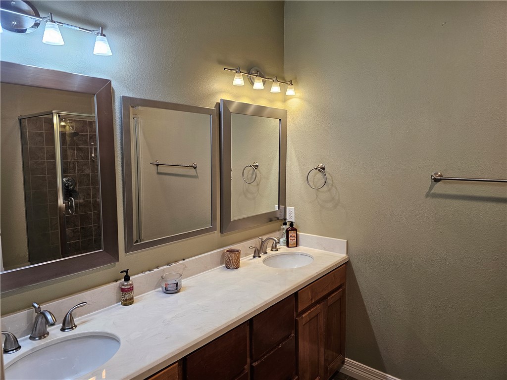 Unit 5 Holiday Island - Residential