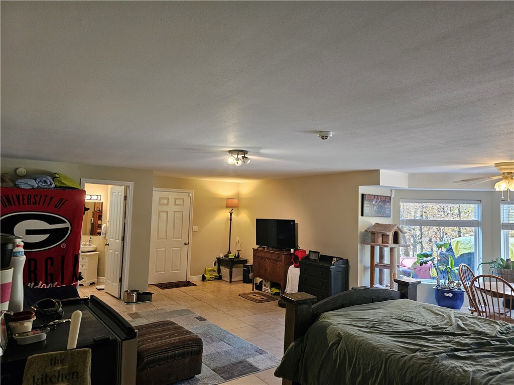 Unit 5 Holiday Island - Residential