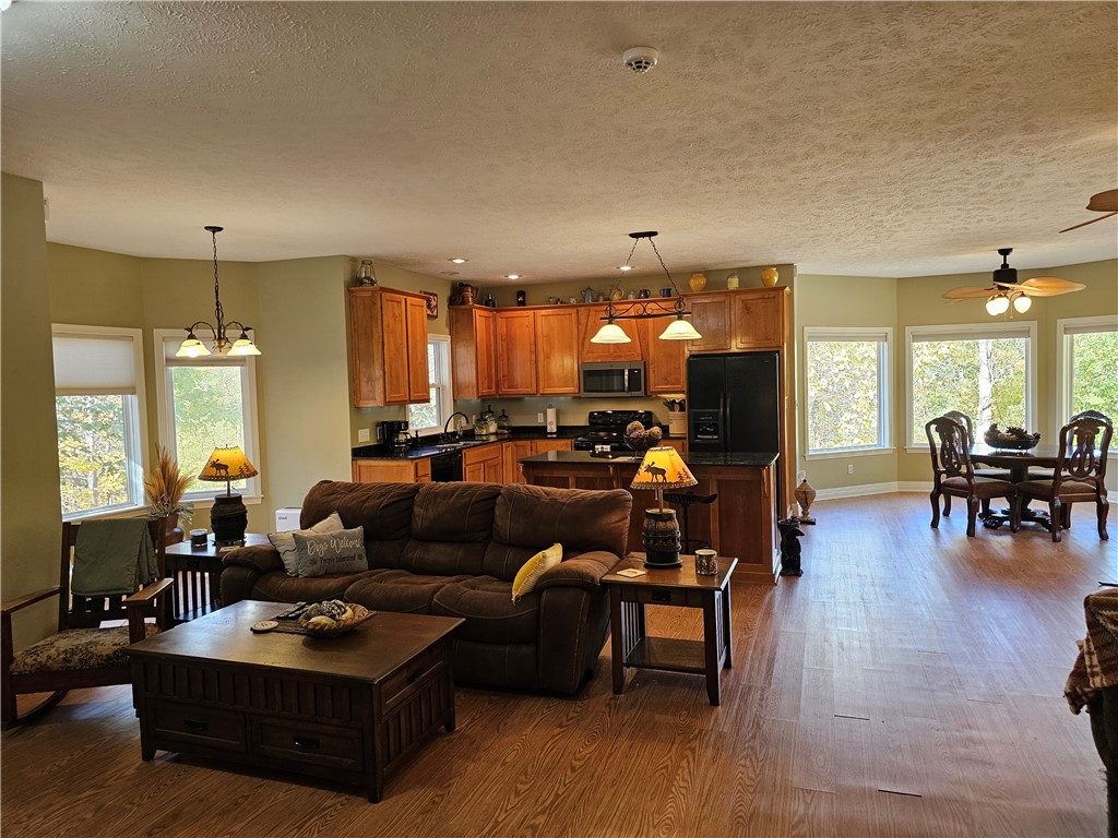 Unit 5 Holiday Island - Residential