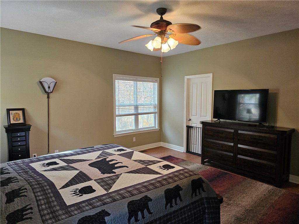 Unit 5 Holiday Island - Residential