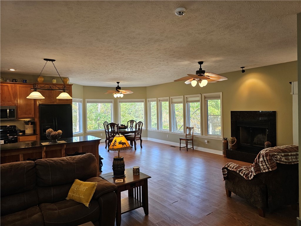 Unit 5 Holiday Island - Residential