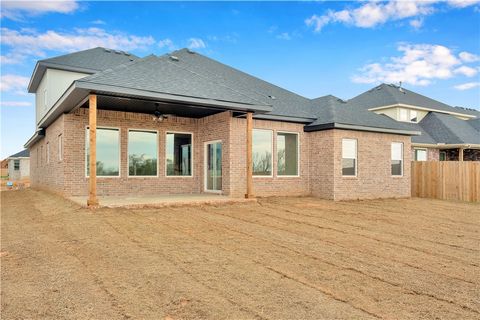 Single Family Residence in Centerton AR 1070 Mammoth Street 15.jpg