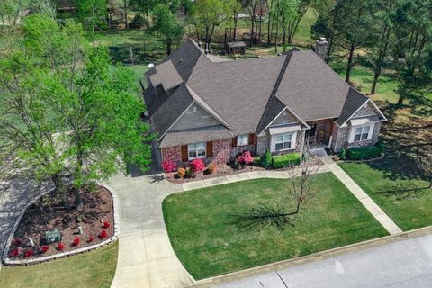 Photo of 10016 Camelot Lane, Rogers, AR 72758 (MLS # 1342806)
