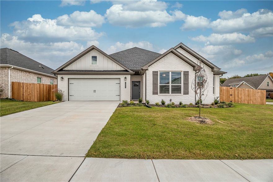 Don't miss this like new, split floor plan home located on a corner lot in Osage Hills subdivision in Bentonville.  This beautiful home offers 2,034 square feet with four bedrooms and two bathrooms with ample storage and closet space.  Perfect for entertaining or relaxing with an oversized family room and eat-in kitchen with island leading to the cover patio and fenced in backyard. Home can be rented fully furnished for $2,800 monthly rental.