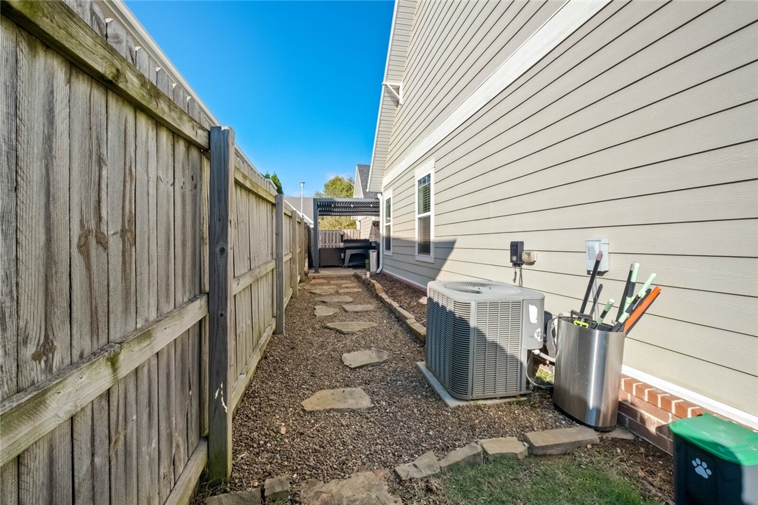 Rocky Creek Sub Rogers - Residential