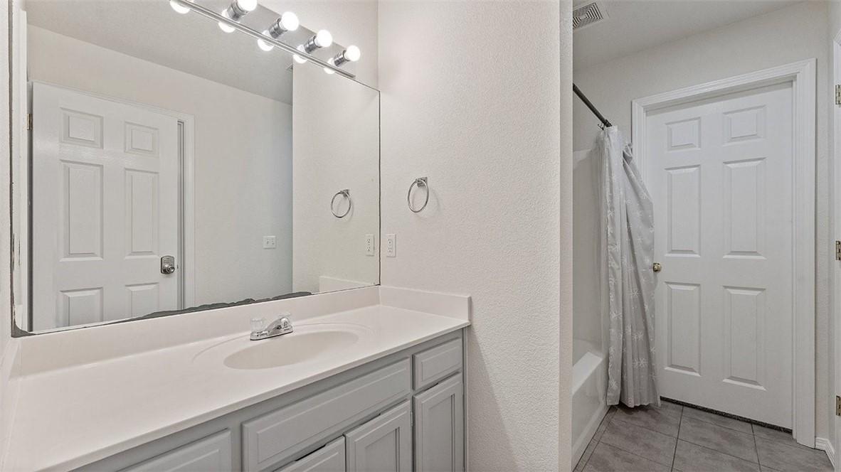 Riverwalk Farm Estate Ph I Bentonville - Residential