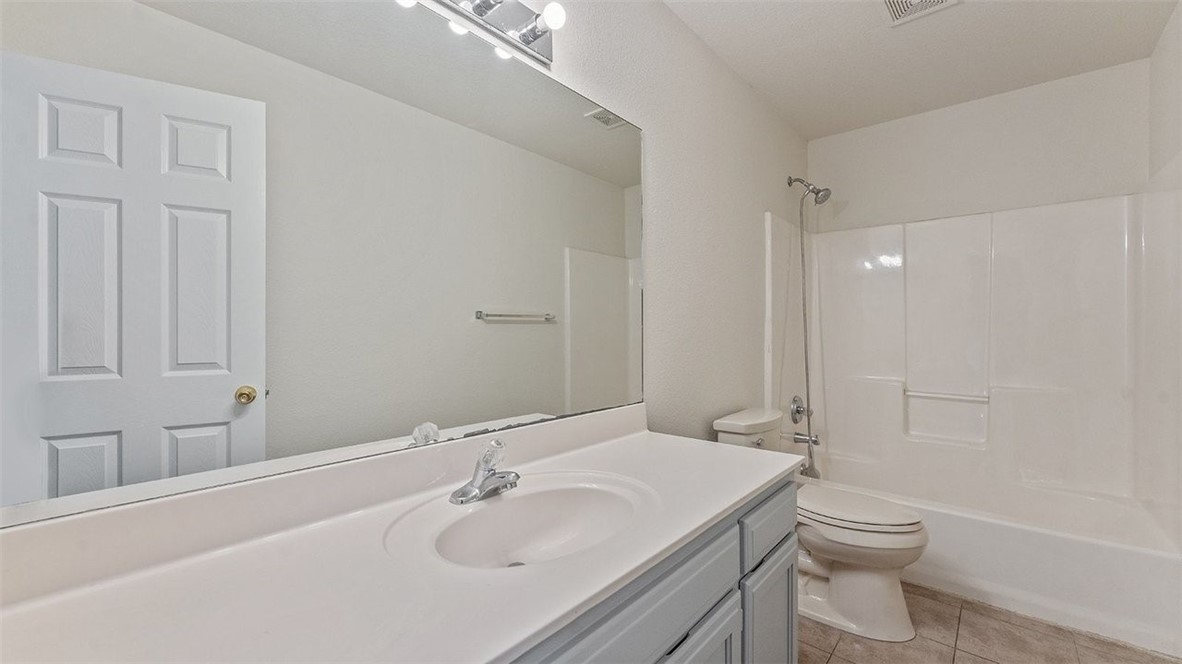 Riverwalk Farm Estate Ph I Bentonville - Residential