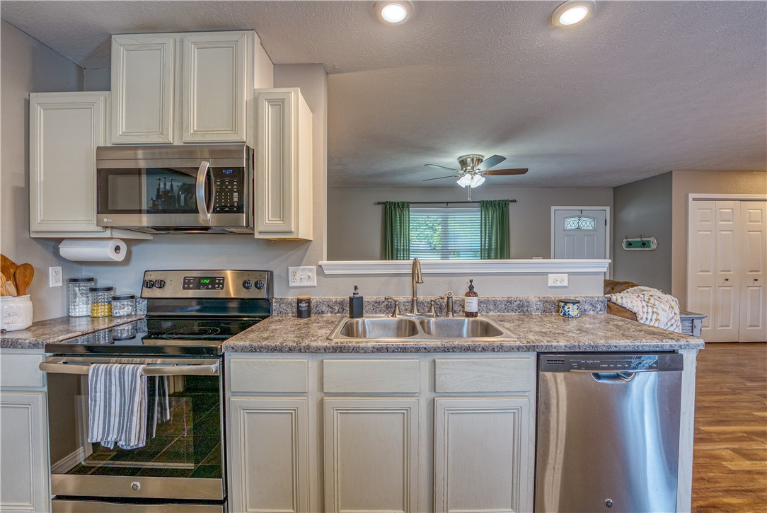 Robinwood Ii Unit Ii - Residential