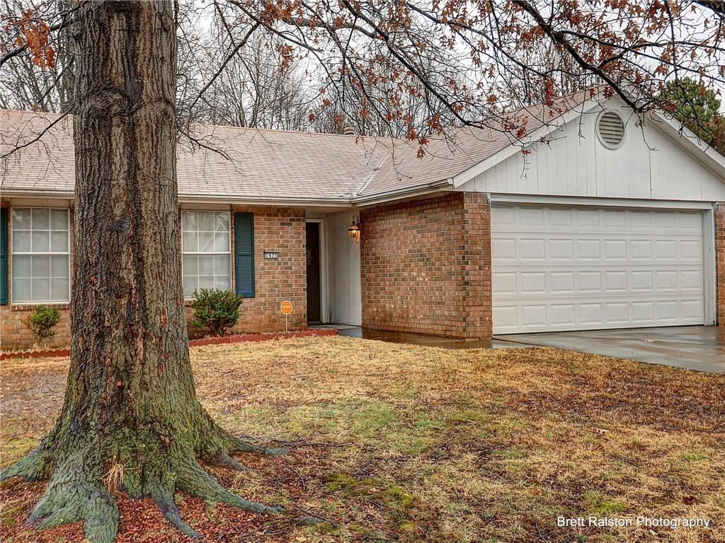 Nice House in a great location! Close to HWY 540, Schools, shopping and more. This home has a long entry way leading to a big open living room right off the kitchen and dining area. This 3 bedroom, 2 bath house shows like a dollhouse has a lot to offer and would be the perfect home! Newer roof, HVAC and water heater..