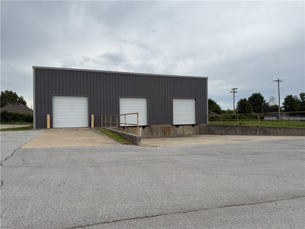Photo 1 of 3 — 510 Post Road C, Rogers, AR 72758