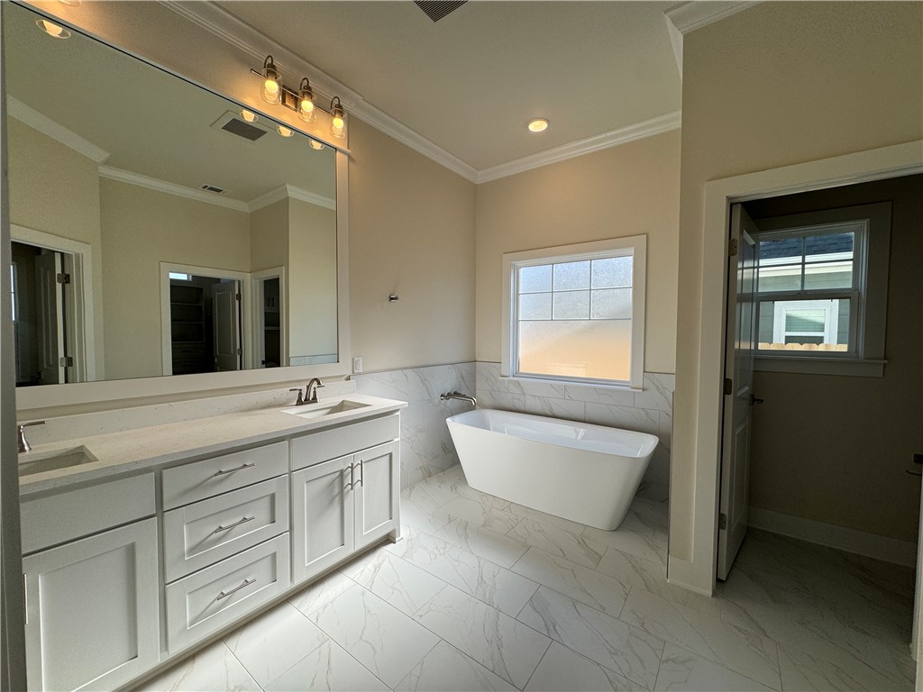 Crescent View - Residential