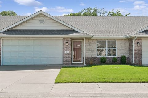 Photo of 803 N 19th Street, Rogers, AR 72756 (MLS # 1356390)