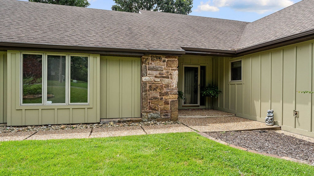 2 Ettington Drive