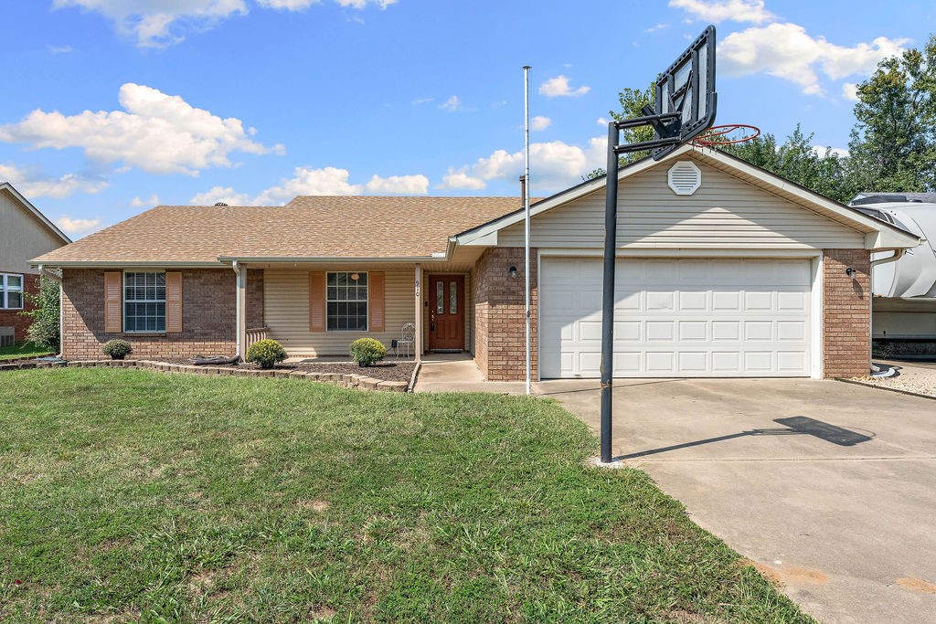 Beautiful maintained brick home just minutes from the heart of downtown Rogers and Wal-Mart Global campus. Featuring 3 spacious bedrooms, two full baths, and stylist ceramic wood tile flooring, this home combines comfort with modern appeal. Enjoy the perfect layout for entertaining, both indoors and out. The backyard is your personal oasis with a inground pool, ideal for summer gatherings or relaxing weekends.