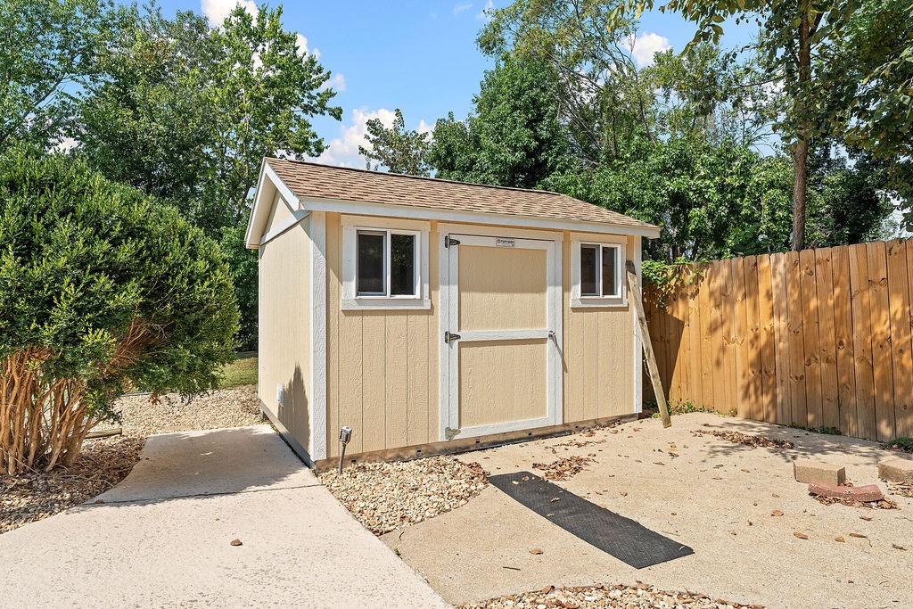 Hill View Sub Rogers - Residential