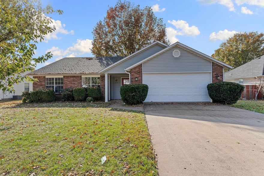 What a find! Don't miss out on this well-priced and immaculately cared-for 3br/2ba beauty in a highly desirable subdivision situated near all things Fayetteville! This spacious 1742sqft beauty has the perfect floorpan with large bedrooms, ample natural light, 2021 roof, 2023 HVAC, and 2025 water heater! and all this on a large lot with beautiful mature trees! Home comes with refrigerator, microwave, washer and driver!... and all of this but a short skip to the interstate and downtown Fayetteville!