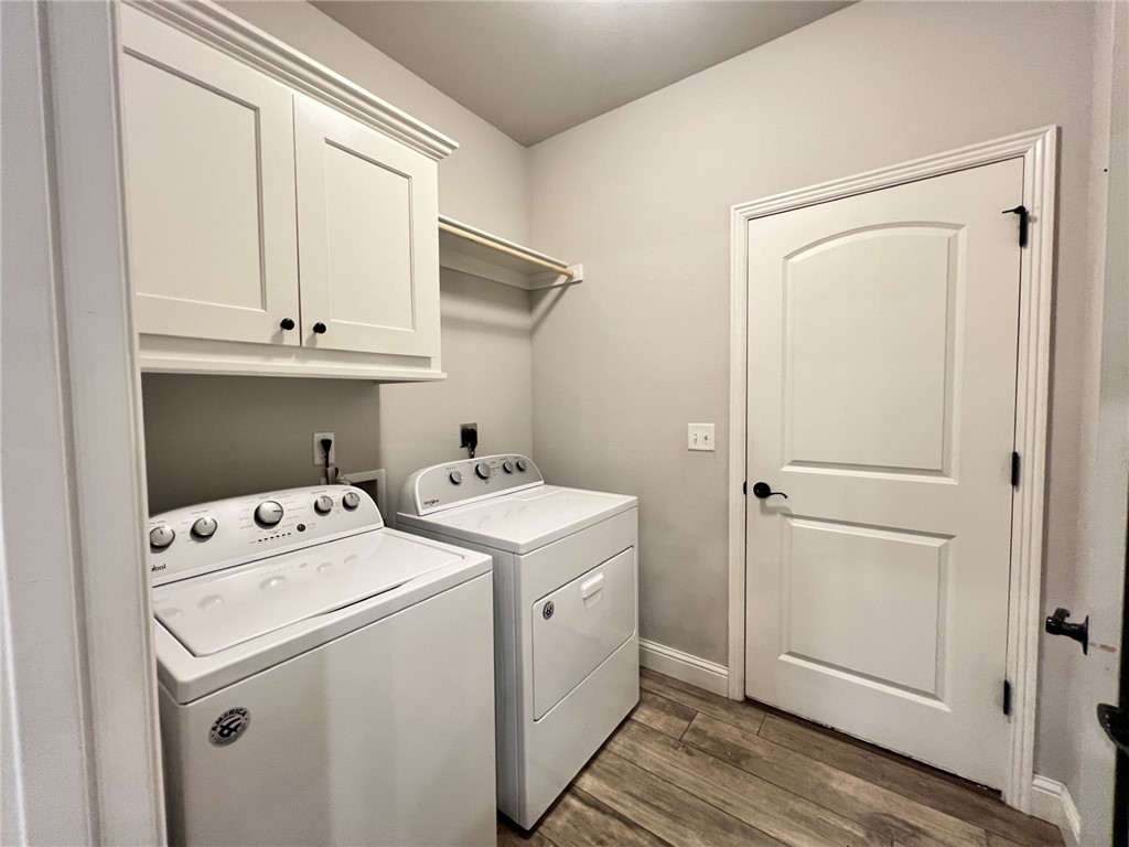 Oak Creek Springdale - Residential Lease
