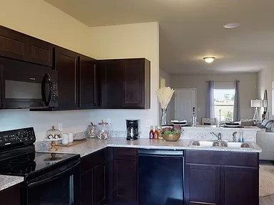 STOKENBURY FARMS VI - Residential