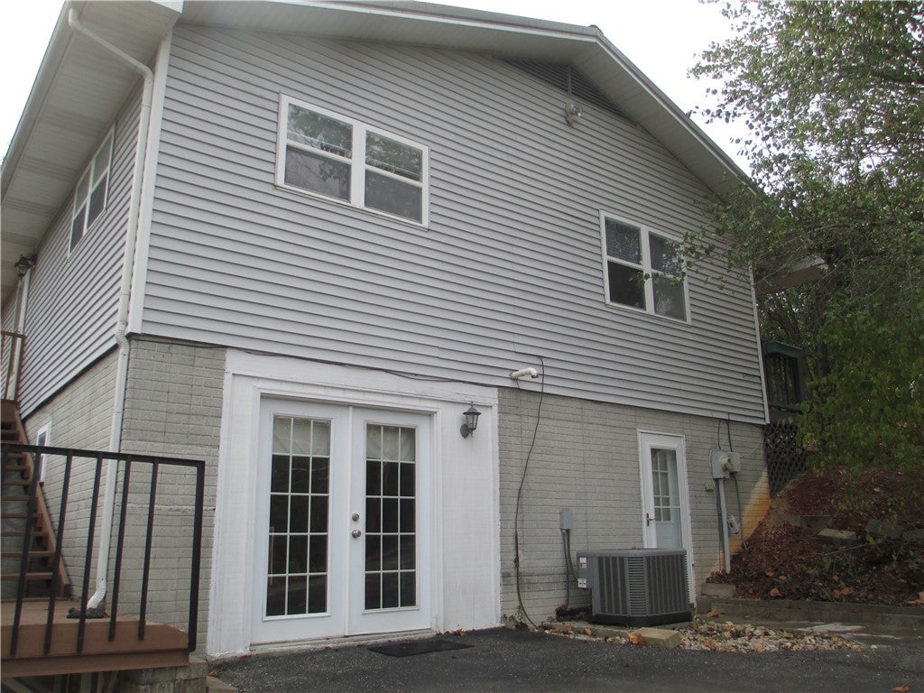 48 Hickory Lane