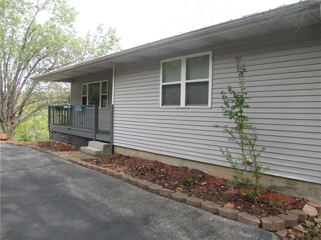 48 Hickory Lane