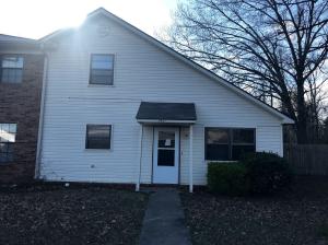 ***MULTIPLE OFFER ROUND UNTIL NOON MONDAY APRIL 23, 2018. PLEASE INCLUDE FORM IN DOCUMENTS WITH YOUR OFFER AND REQUIRED ITEMS. NO EXCEPTION TO DEADLINE AND CUT OFF TIME!!***This little jewel won't last but a minute!!! Great for your college student, or empty nester or just about anyone looking for a great home located close to all amenities. This townhome features 3 bedrooms 2 full baths, nice living area and fenced backyard. Seller is Secretary of Veterans Affairs, seller does not pay customary closing cost or title policy, escrow fees, survey or transfer fees. POF or Pre-Qual dated 30 days or less required with offer.