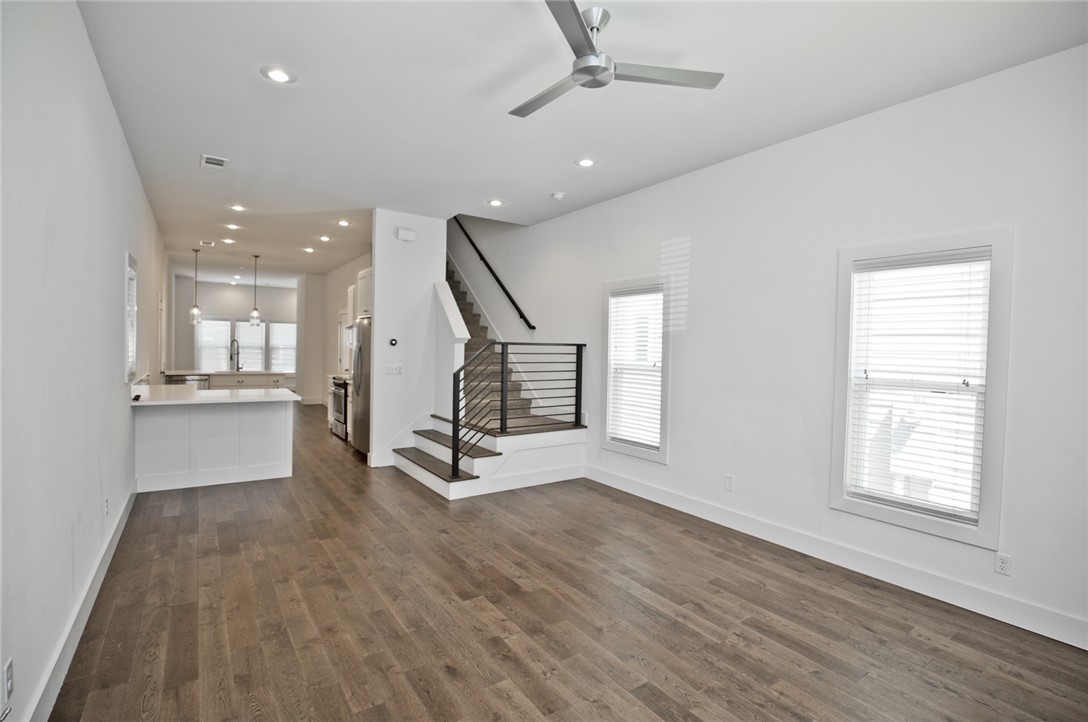 T J Hollands Sub Bentonville - Residential Lease