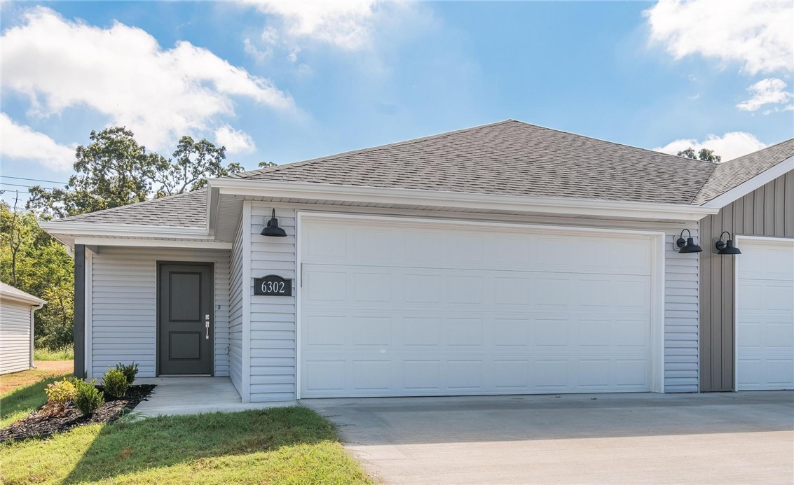 Woodward Park Ph I Highfill - Residential Lease