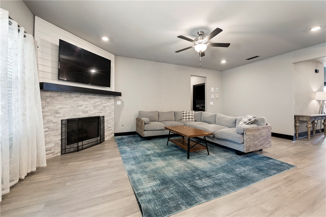 Willowbrook Farms Sub Ph Ii Bentonville - Residential