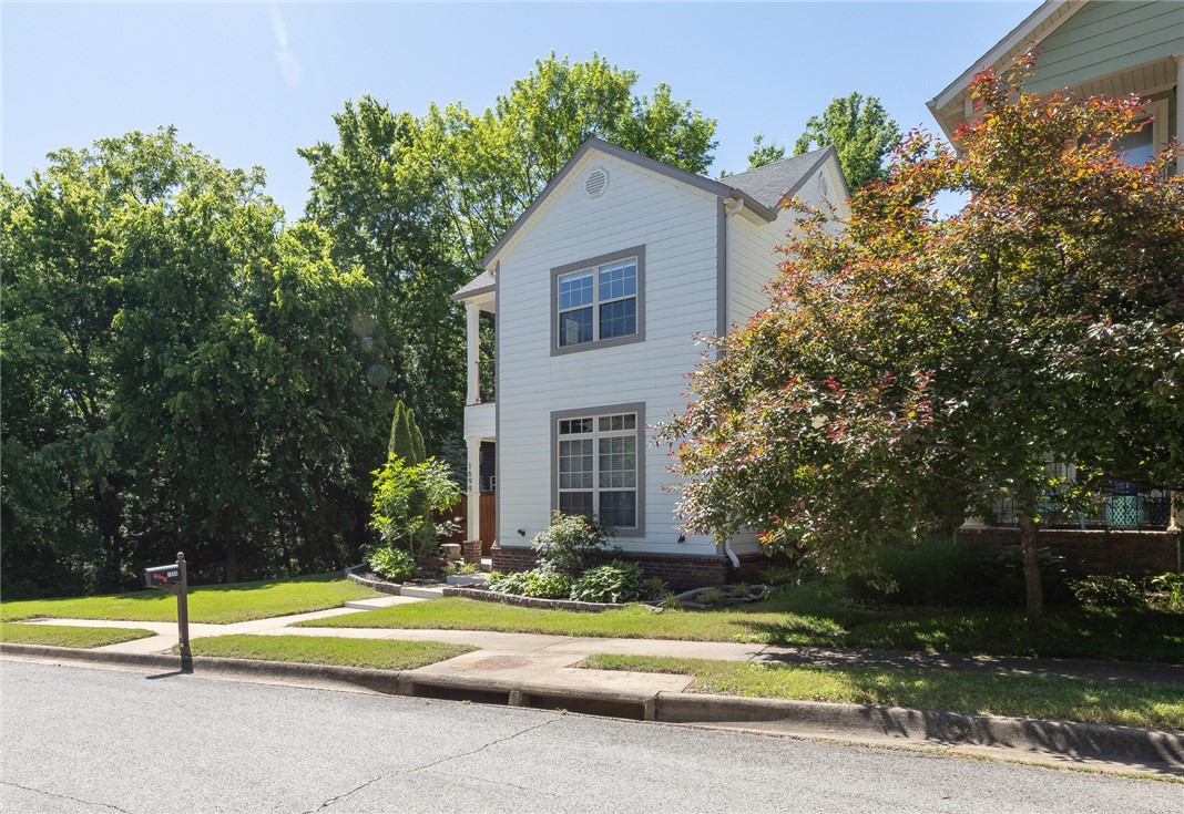 Charleston Place - Residential