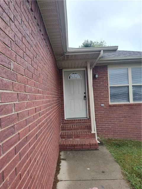 Photo of 995 Vale Street A #A, Springdale, AR 72764 (MLS # 1324667)