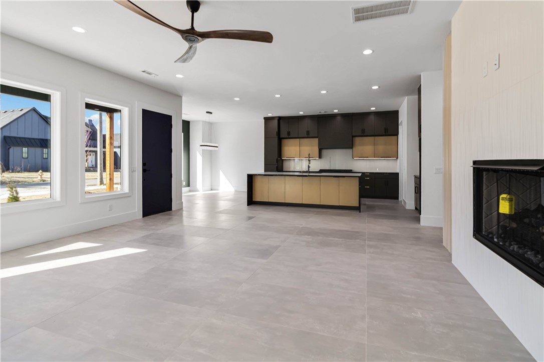 HAPPY HOME SUB-BENTONVILLE - Residential